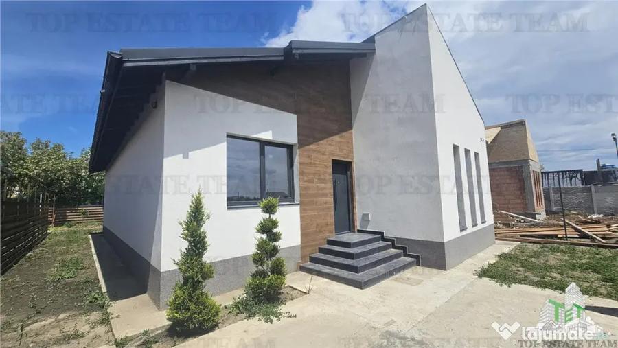 Casă cu 4 camere cu Teren 400 Mp în Țegheș