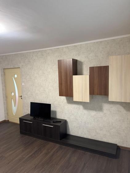 Apartament cu 2 camere nedecomandat în Girocului