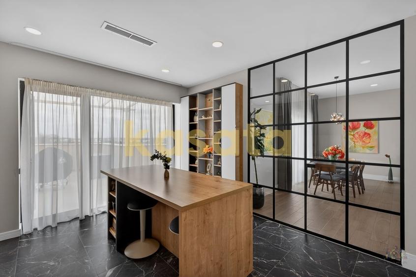 Apartament cu 4 camere semidecomandat în Pipera