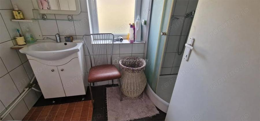 Casă cu Teren 1400 Mp în Brebu