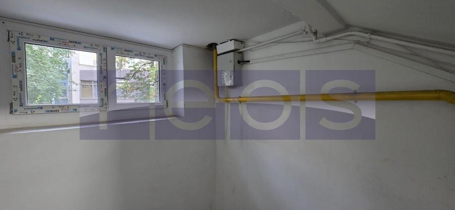 Apartament cu 3 camere decomandat în Dristor