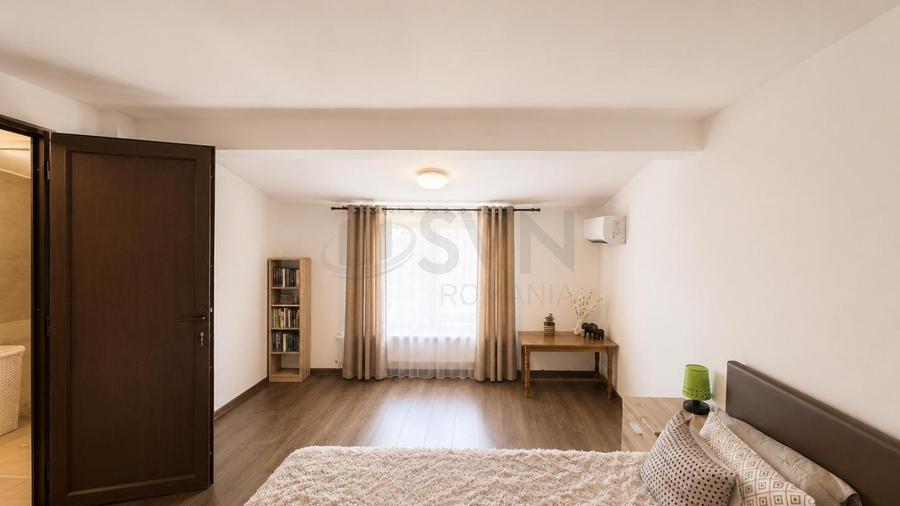 Casă individuală cu 5 camere cu Teren 80 Mp în P-ța Unirii