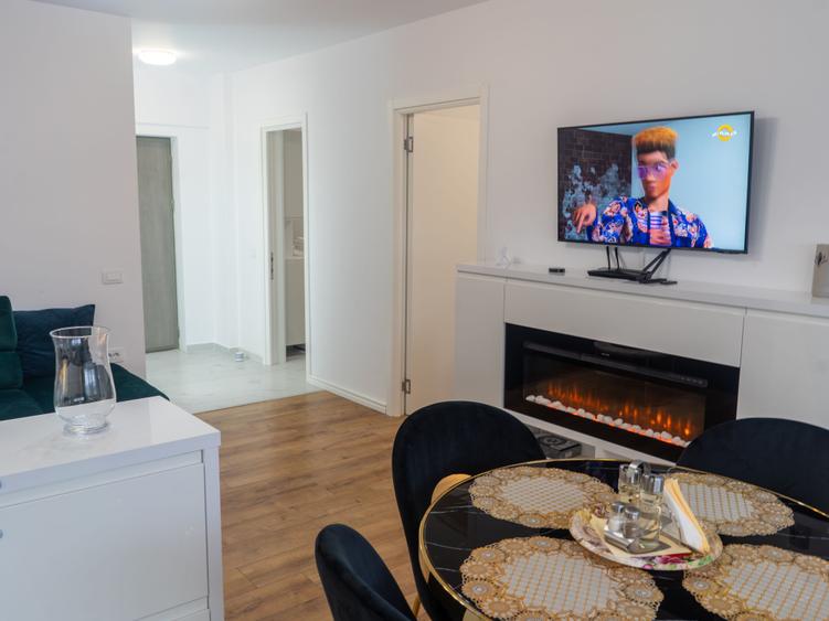 Apartament cu 2 camere semidecomandat în Vișan