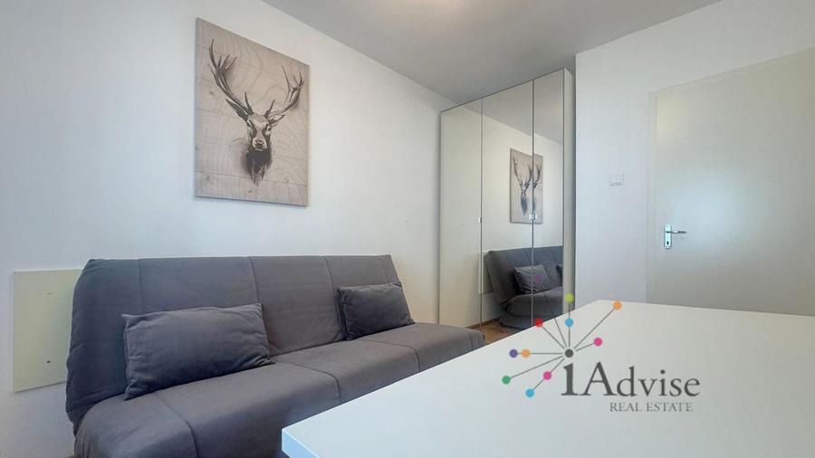 Apartament cu 3 camere, mobilat în Centrul Civic