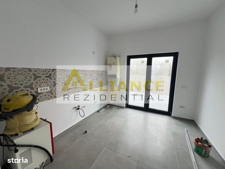 Casă cu 3 camere în Berceni