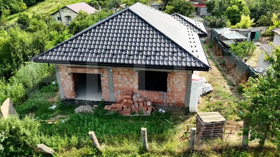 Casă cu 5 camere cu Teren 500 Mp în Central