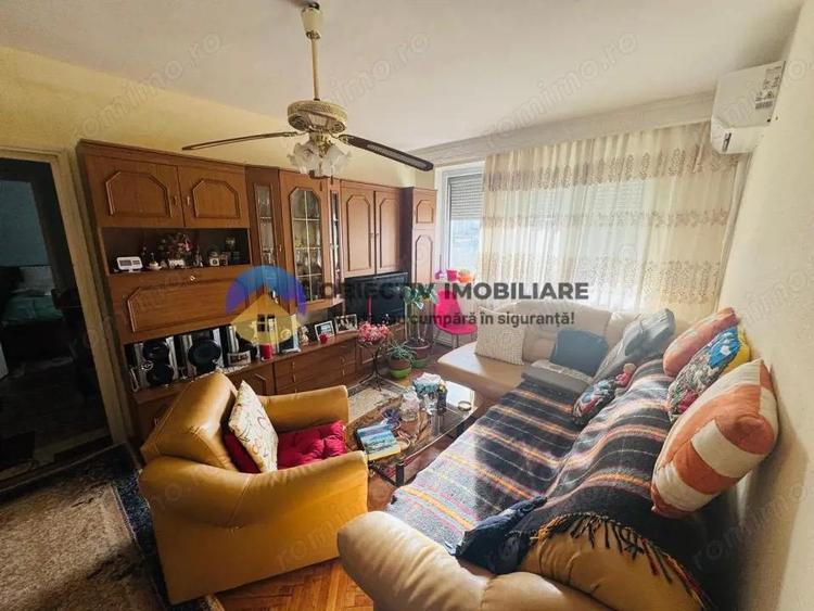 Apartament cu 2 camere semidecomandat în Central