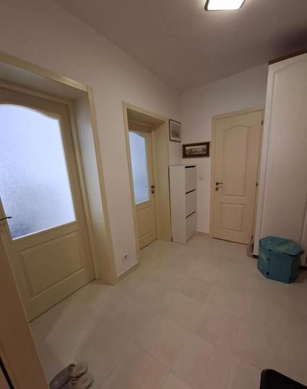 Apartament cu 2 camere decomandat, mobilat în Dârste
