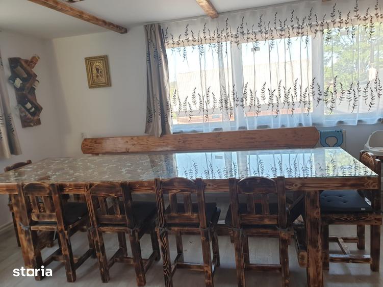 Casă cu 7 camere cu Teren 800 Mp în Beliș