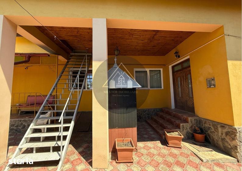Casă cu 3 camere semidecomandat cu Teren 1002 Mp în Vitrometan