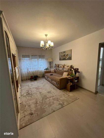 Apartament cu 3 camere, mobilat în Țiglina 3