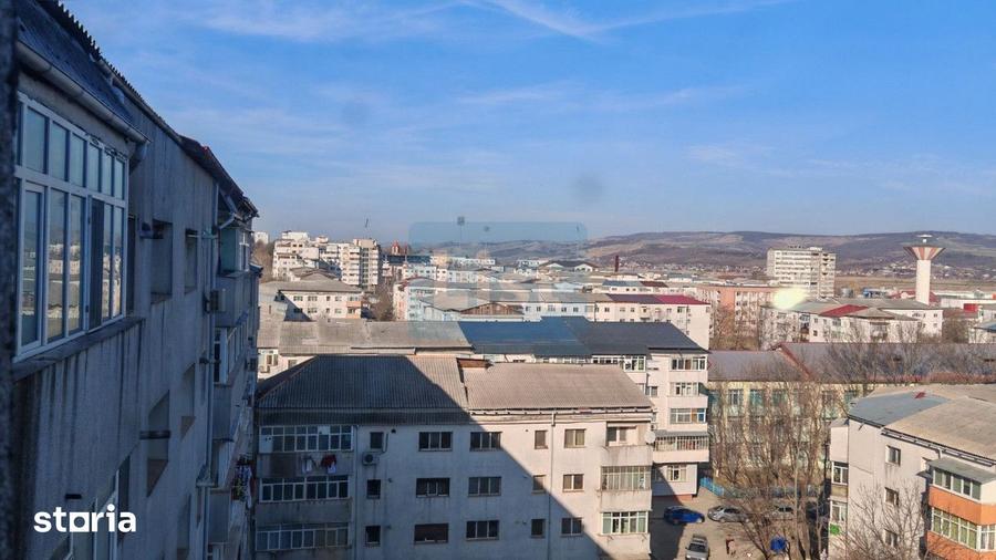 Apartament cu 4 camere decomandat în Gară