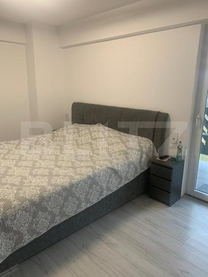 Apartament cu 3 camere decomandat, mobilat în Sud-Vest