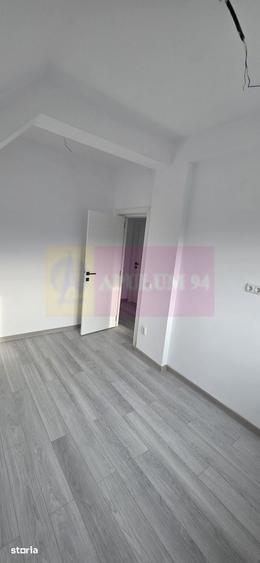 Casă cu 4 camere cu Teren 450 Mp în Brebu