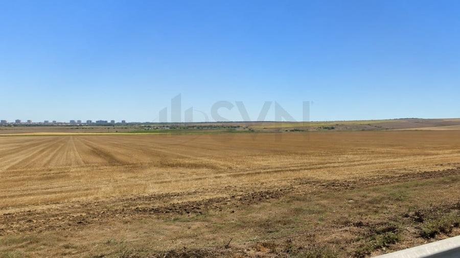 Teren de 46800 mp, în 23 August