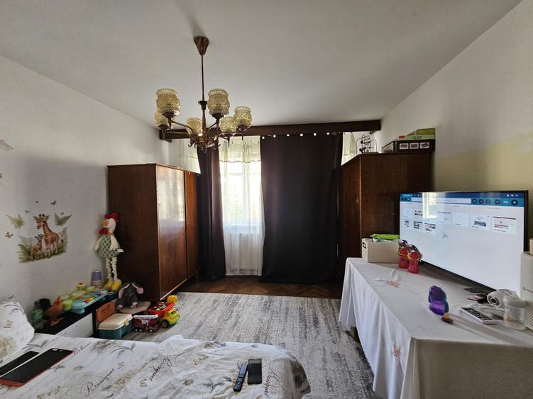Apartament cu 4 camere decomandat, mobilat în Circumvalațiunii