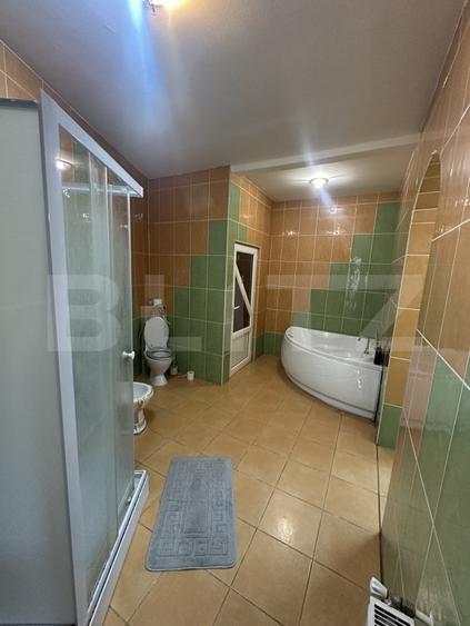 Casă individuală cu 4 camere cu Canalizare în Aurel Vlaicu