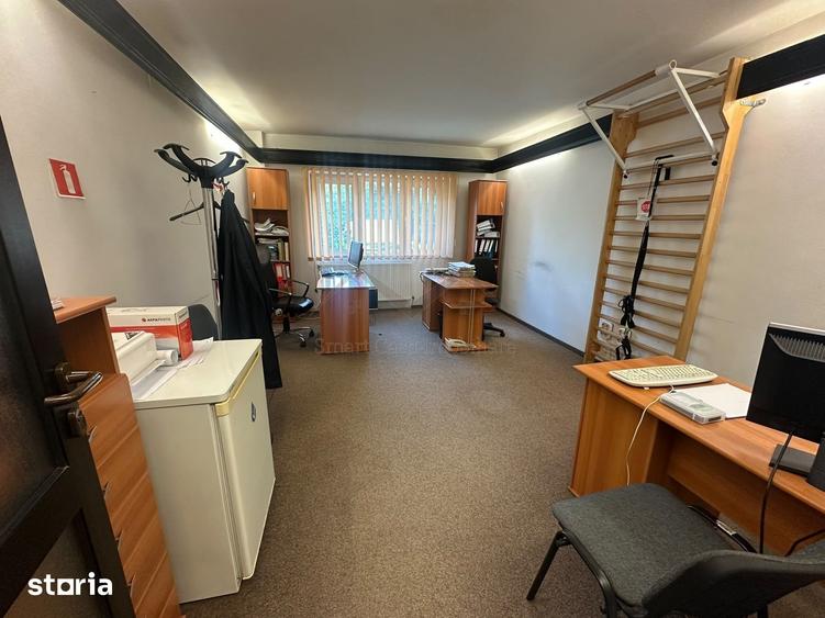 Apartament cu 4 camere decomandat în Moara de foc