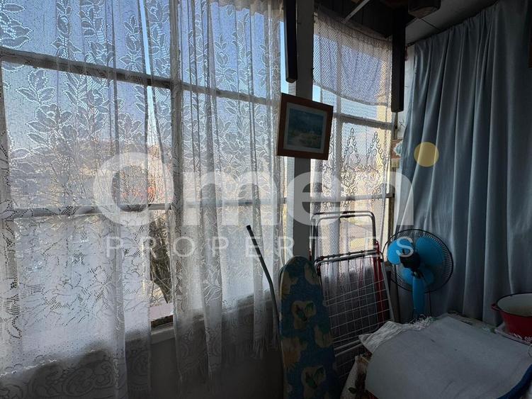 Apartament cu 3 camere semidecomandat, mobilat în Gării