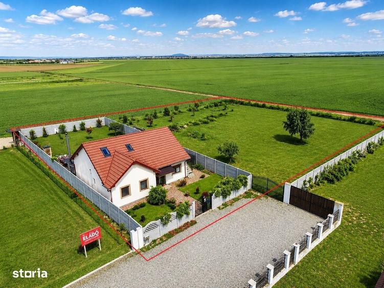 Casă cu 4 camere în Livada de Bihor