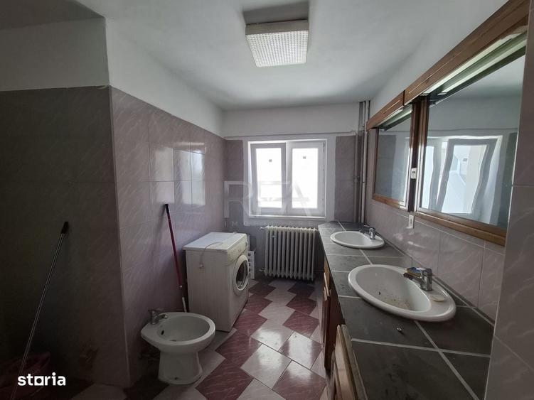 Apartament cu 3 camere decomandat în Gorjului