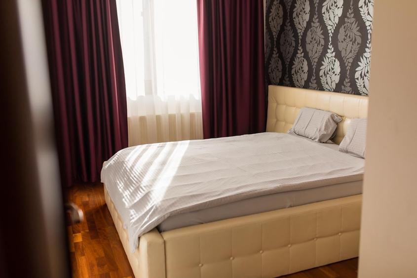 Apartament cu 2 camere semidecomandat în Sisești