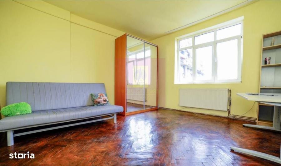 Garsonieră decomandată în Cantemir