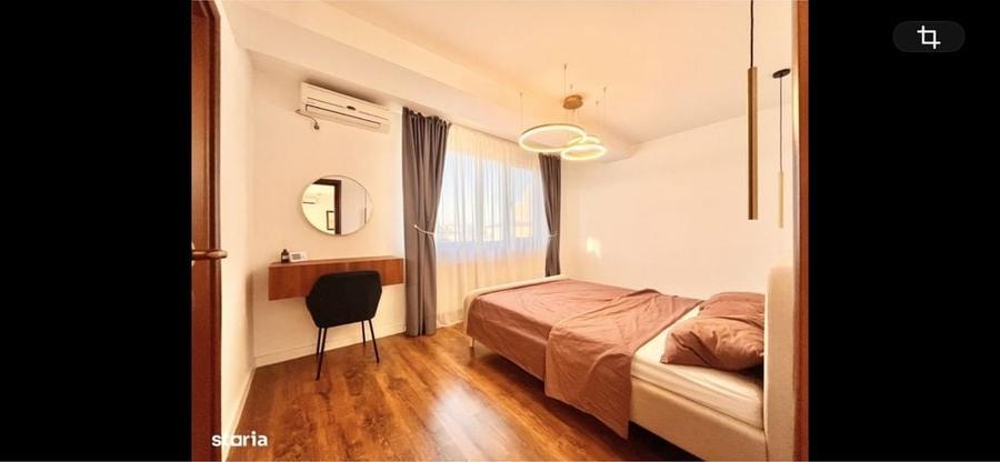 Apartament cu 3 camere semidecomandat în Parcul Carol