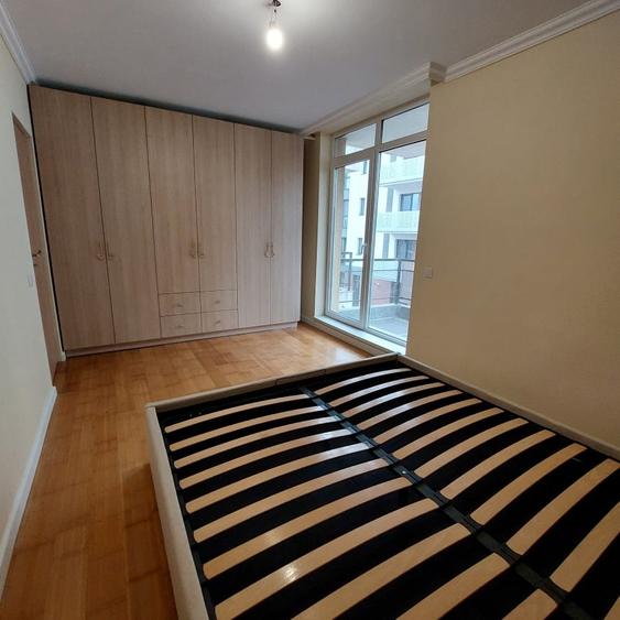 Apartament cu 2 camere semidecomandat, mobilat în Borhanci