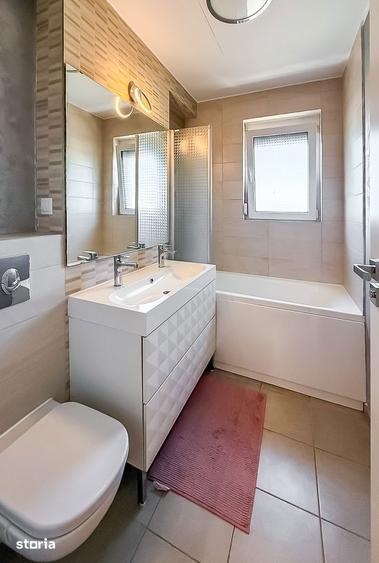 Apartament cu 3 camere, mobilat în Central