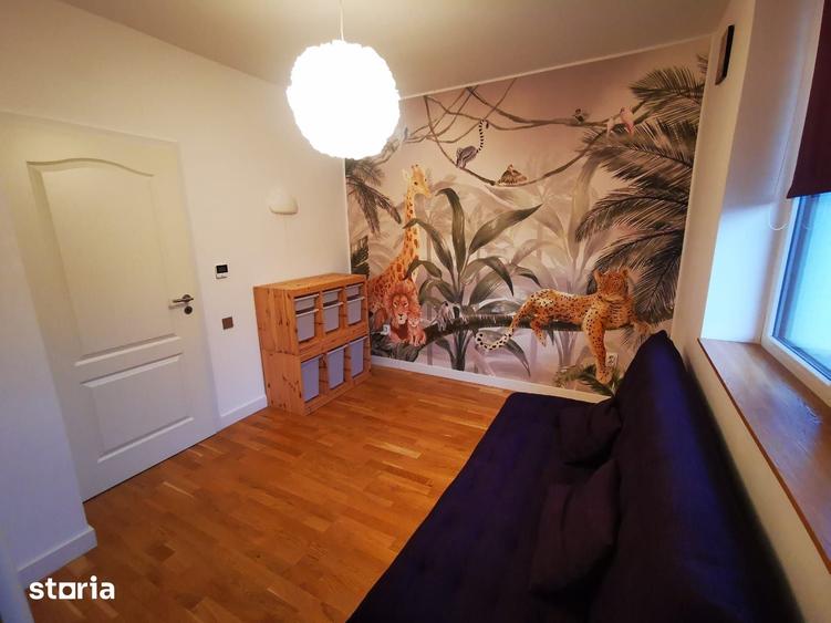 Casă cu 4 camere cu Teren 330 Mp în Bucium
