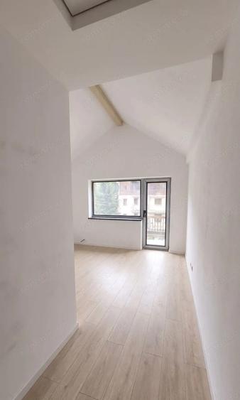Apartament cu 2 camere decomandat în Zamora