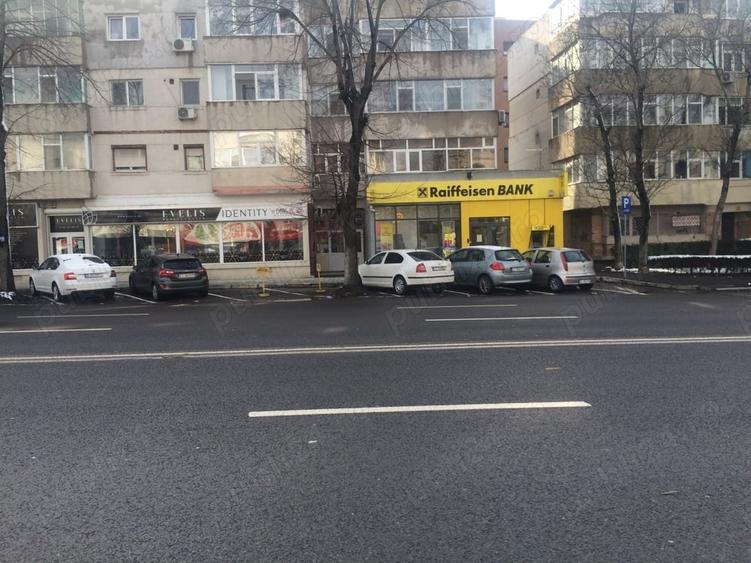 Spațiu comercial, de 175 mp, în Central