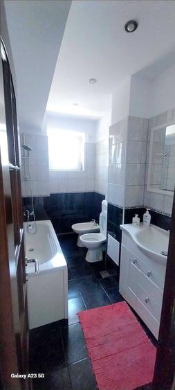 Apartament cu 3 camere decomandat în Ultracentral
