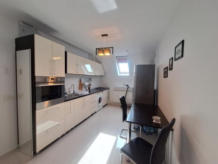 Apartament cu 2 camere decomandat, mobilat în Aradului