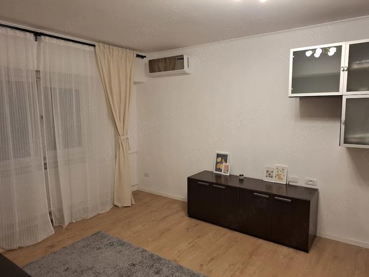 Garsonieră decomandată în Vitan