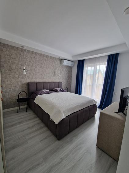 Duplex cu 4 camere cu Piscina în Ștefăneștii de Jos