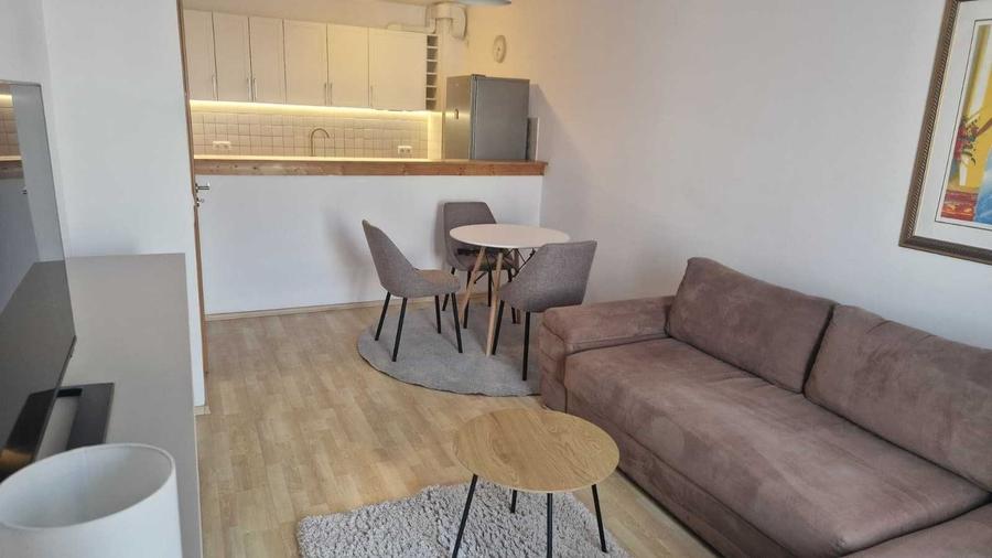 Apartament cu 2 camere decomandat în Bartolomeu
