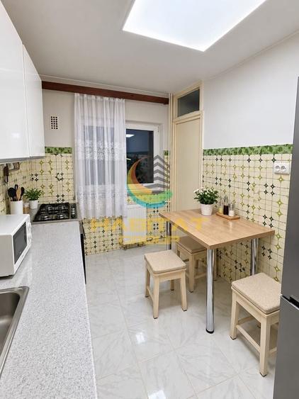 Apartament cu 3 camere semidecomandat în Giurgiului