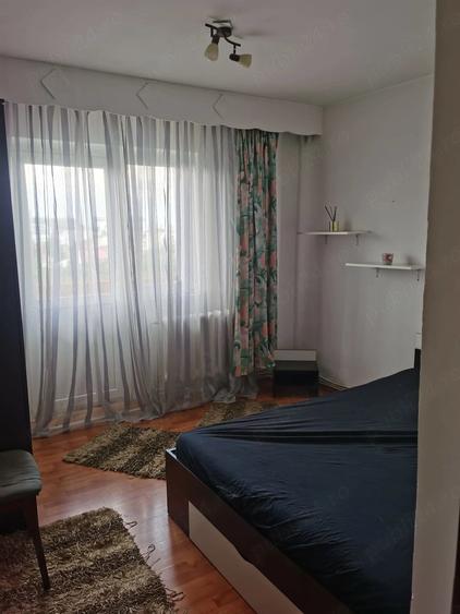 Apartament cu 3 camere decomandat în Mărăști