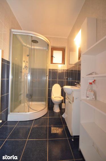 Casă cu 5 camere cu Canalizare în Ghiroda