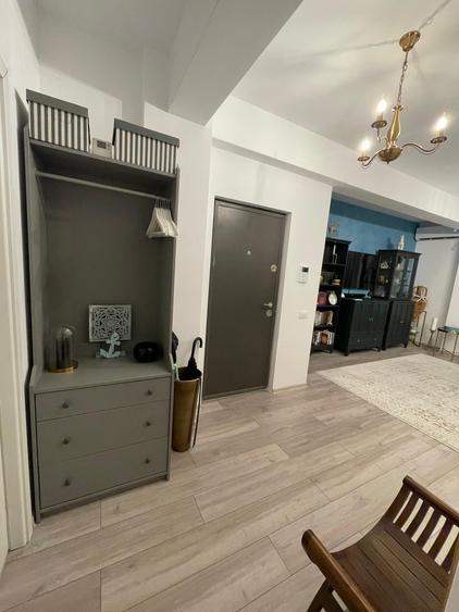 Penthouse cu 3 camere decomandat, mobilat în Tomis Plus