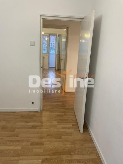 Apartament cu 3 camere semidecomandat în Drumul Taberei