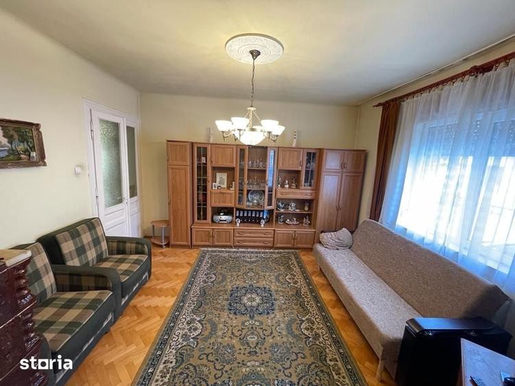 Apartament cu 5 camere în Central