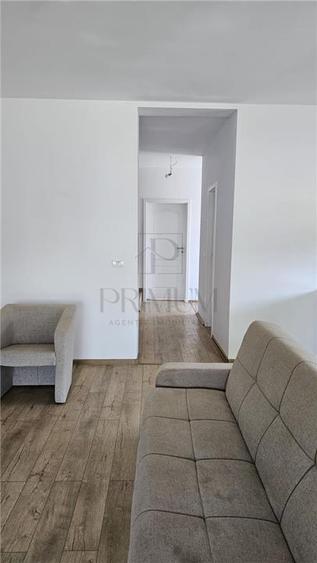 Duplex cu 4 camere cu Canalizare în Moșnița Nouă