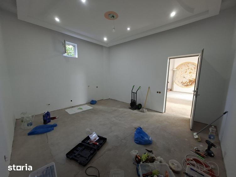 Casă cu 4 camere cu Teren 145 Mp în Centrul Civic