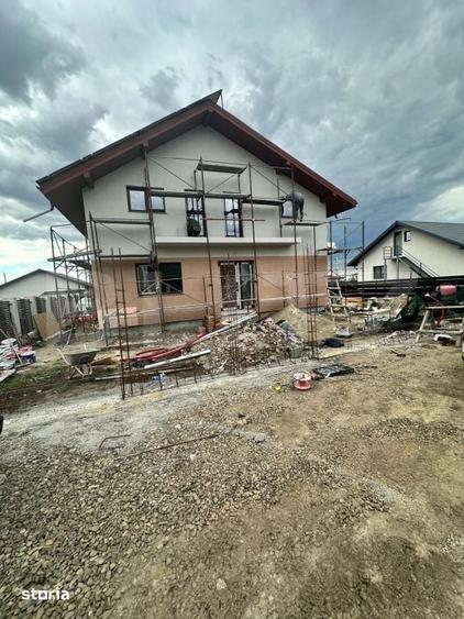 Casă cu 4 camere cu Teren 412 Mp în Miroslava