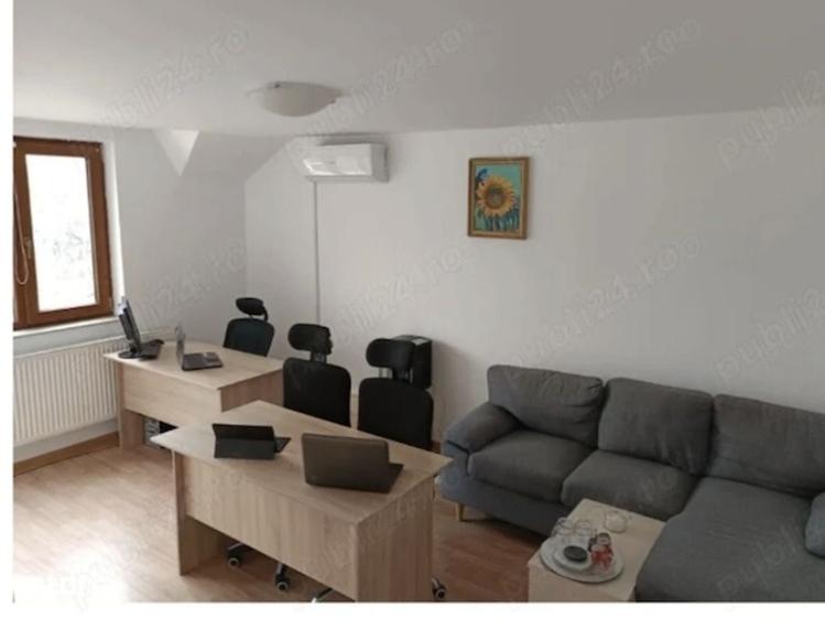 Spațiu comercial, de 25 mp, în Iosia