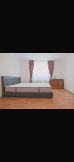 Casă cu 4 camere în Drumul Carului