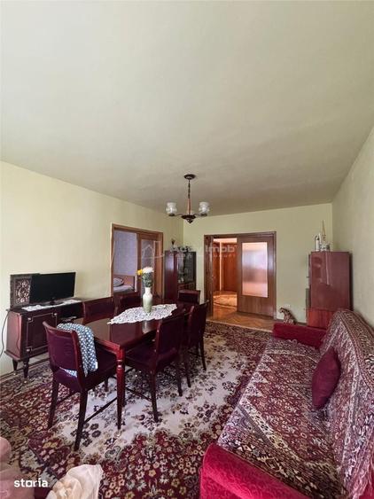 Apartament cu 4 camere în Deve